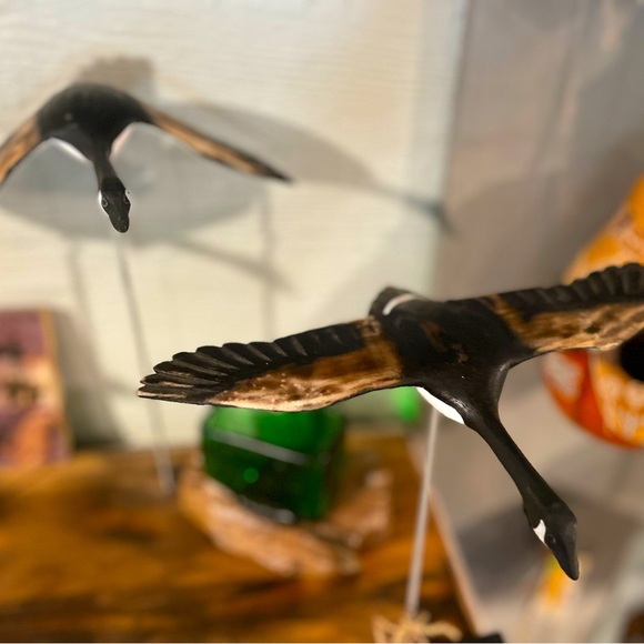 This 30”L x 9.5”W x 14” H 5 geese in flight wood sculpture is one of a kind! - Picture 3 of 17